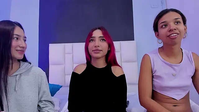 suzanelee online show from January 14, 3:15 pm