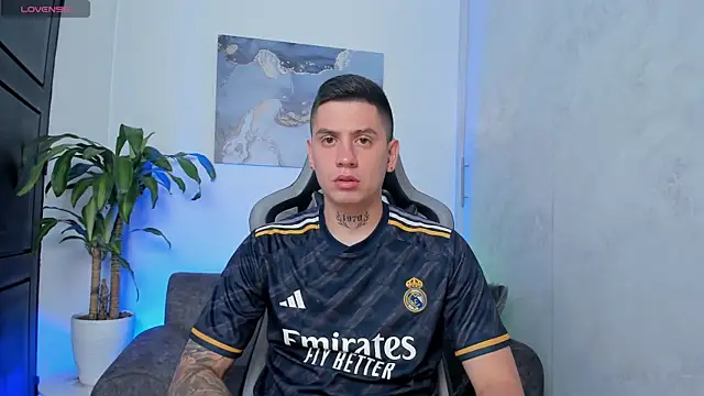 Yeiko Romero  online show from January 14, 6:13 pm