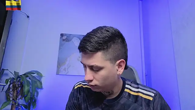 Yeiko Romero  online show from April 15, 7:21 pm