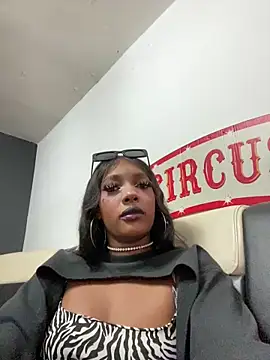 TIFFANYYSTAR online show from October 23, 1:54 pm