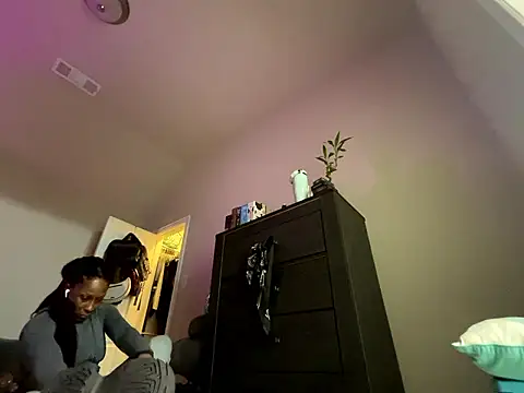 wynterheat online show from January 18, 6:17 am