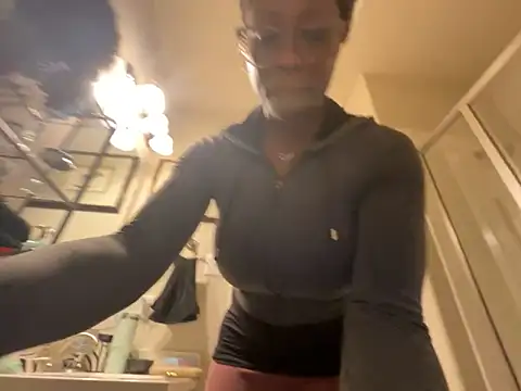 wynterheat online show from March 12, 4:13 pm