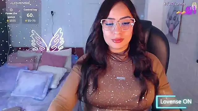 Paulina 627 online show from May 8, 4:45 pm