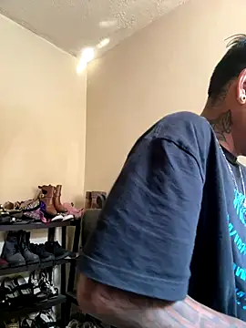 Daniel7131 online show from October 31, 7:15 pm