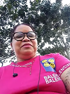 Snapshot of Sikiu_40 chatting on January 26, 10:13 pm Sikiu 40 online show from January 26, 10:13 pm