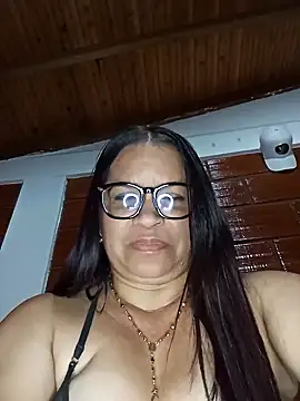 Snapshot of Sikiu_40 chatting on February 5, 6:02 am Sikiu 40 online show from February 5, 6:02 am