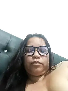 Snapshot of Sikiu_40 chatting on February 10, 6:53 am Sikiu 40 online show from February 10, 6:53 am