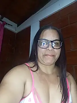 Snapshot of Sikiu_40 chatting on February 12, 7:23 am Sikiu 40 online show from February 12, 7:23 am