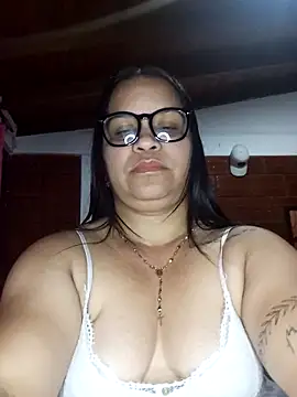 Snapshot of Sikiu_40 chatting on February 16, 4:20 am Sikiu 40 online show from February 16, 4:20 am