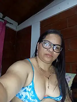 Snapshot of Sikiu_40 chatting on February 17, 11:13 am Sikiu 40 online show from February 17, 11:13 am