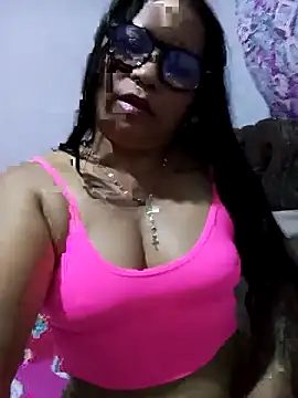 Snapshot of Sikiu_40 chatting on November 26, 1:06 am Sikiu 40 online show from November 26, 1:06 am