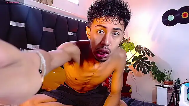 RyanRizzo online show from December 10, 5:55 pm