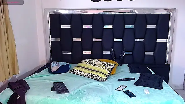 RyanRizzo online show from February 10, 9:04 pm