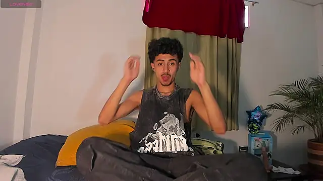 RyanRizzo online show from March 3, 9:48 pm