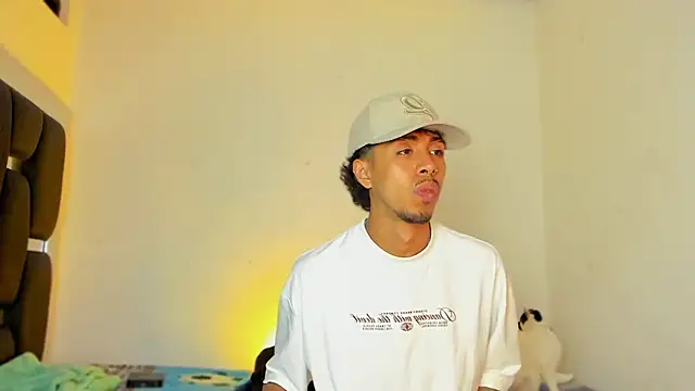 RyanRizzo online show from November 3, 10:53 pm