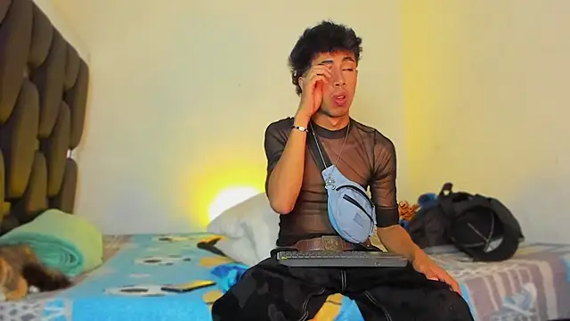 RyanRizzo online show from November 13, 8:24 am