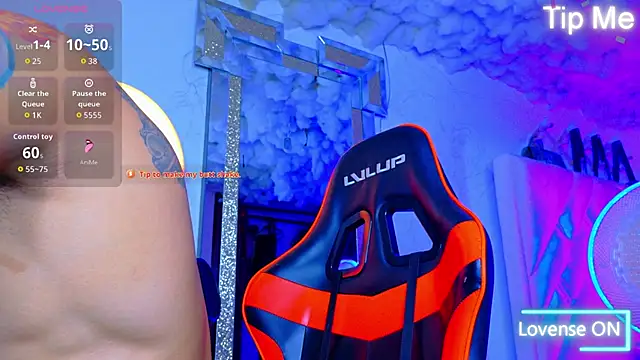 Snapshot of Rich_boy01 chatting on March 1, 8:22 pm Rich boy01 online show from March 1, 8:22 pm