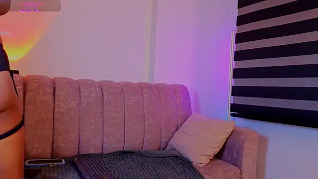  scarletmoore online show from April 21, 6:09 am