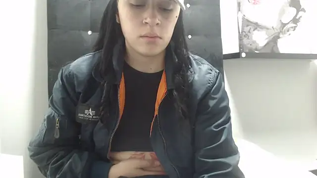 Zowi Hottiee online show from October 9, 7:12 pm