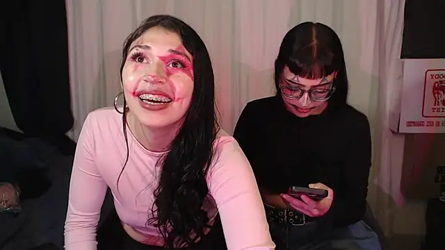 Zowi Hottiee online show from October 25, 1:46 am