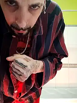 Snapshot of Casaltesudex chatting on February 7, 12:20 am Casaltesudex online show from February 7, 12:20 am