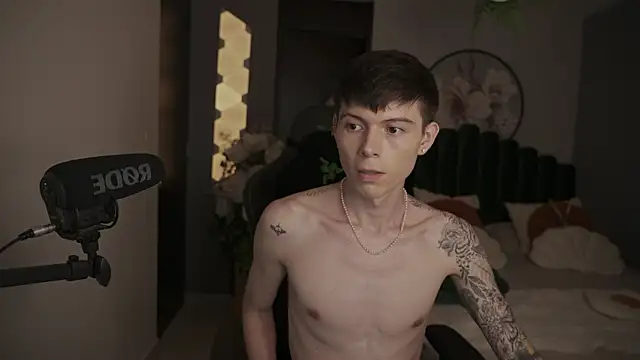 Snapshot of IsmaelRichardson chatting on March 21, 2:28 am IsmaelRichardson online show from March 21, 2:28 am