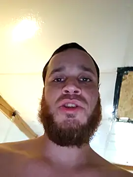 Snapshot of Swag95 chatting on March 10, 8:47 pm Swag95 online show from March 10, 8:47 pm