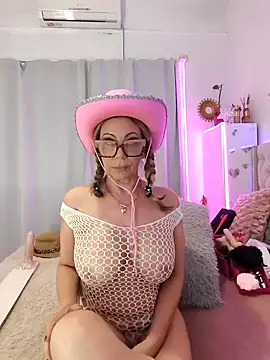 lolavalecuatro online show from November 20, 5:23 pm