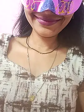 Snapshot of Nandinip2706 chatting on June 27, 10:09 am Nandinip2706 online show from June 27, 10:09 am