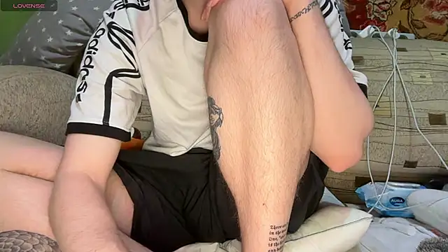 tyler 8x online show from December 13, 8:36 pm