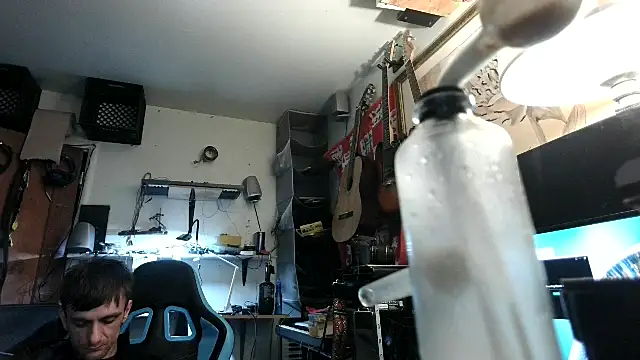 Snapshot of deadpi chatting on January 1, 2:31 pm deadpi online show from January 1, 2:31 pm