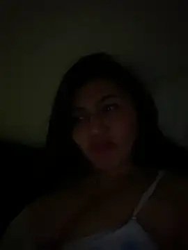 Snapshot of Valrual chatting on December 6, 3:41 am Valrual online show from December 6, 3:41 am