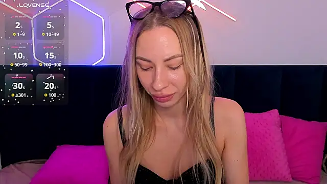 Diana Garrett online show from October 10, 1:37 am