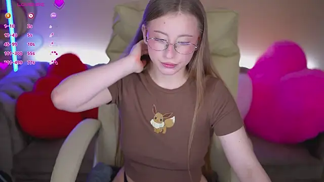 SilverrMoon online show from February 20, 2:06 pm