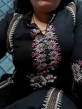 Cute-Raashii online show from December 31, 4:25 pm