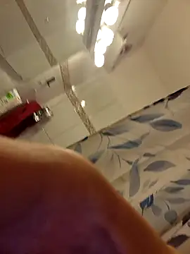 Snapshot of Josephine_LIVE chatting on November 1, 3:58 pm Josephine LIVE online show from November 1, 3:58 pm