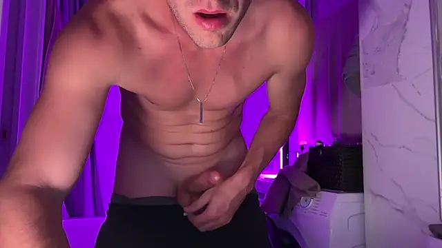 Snapshot of macsosss chatting on September 26, 1:48 pm macsosss online show from September 26, 1:48 pm