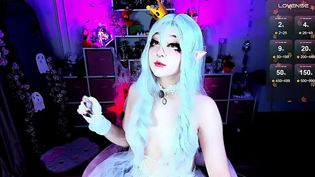 Aki  Ra online show from November 3, 11:48 pm