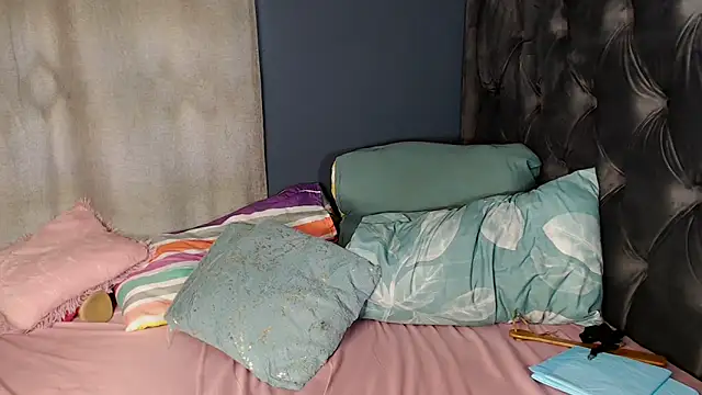 SultryBusty online show from January 15, 11:32 am