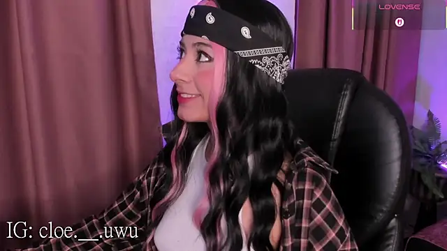 cloe  palmer online show from October 16, 12:17 pm