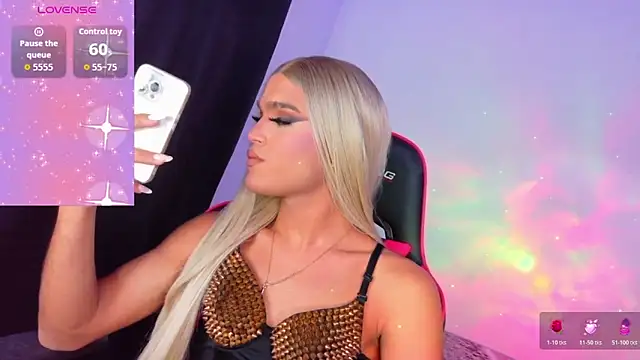 Snapshot of AllisonsweetZ chatting on November 19, 7:03 pm AllisonsweetZ online show from November 19, 7:03 pm