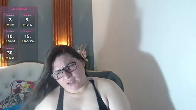 Snapshot of katty_femdom chatting on February 5, 9:03 am katty femdom online show from February 5, 9:03 am