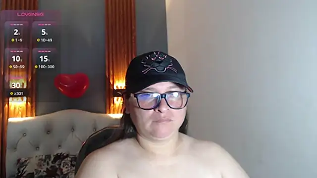 Snapshot of katty_femdom chatting on March 1, 12:18 pm katty femdom online show from March 1, 12:18 pm