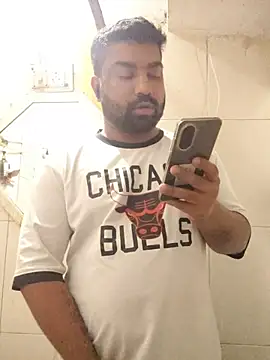 L9vefromAkhil online show from January 11, 6:35 pm