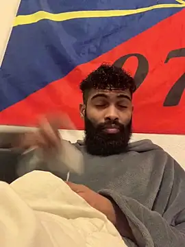 Snapshot of metissex chatting on February 10, 8:24 pm metissex online show from February 10, 8:24 pm