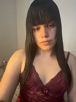 Snapshot of Karolsinhapriv chatting on December 14, 7:40 pm Karolsinhapriv online show from December 14, 7:40 pm