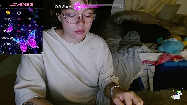 TRIXIE TANG28 online show from December 20, 3:02 am