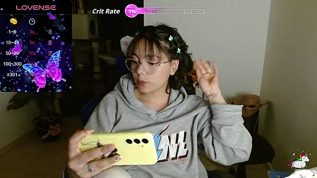 TRIXIE TANG28 online show from March 3, 1:34 am