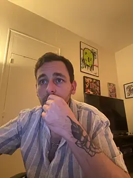 Snapshot of defbond420 chatting on October 15, 8:42 pm defbond420 online show from October 15, 8:42 pm