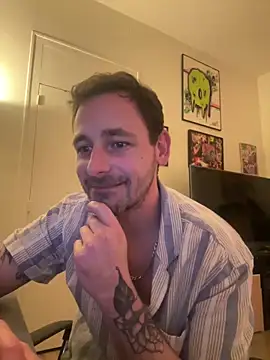 Snapshot of defbond420 chatting on October 17, 10:01 pm defbond420 online show from October 17, 10:01 pm